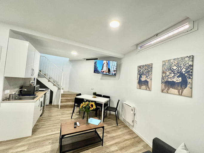 Others 5, Universidad by Oshun Apartments, Madrid