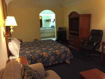 Others 3, Executive Inn & Suites, San Jacinto