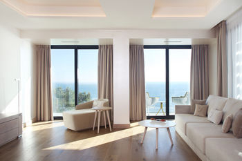 Others 4, Cosmoapartments, Girona