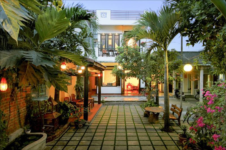 Exterior & Views 5, Thinh Phuc Homestay, Da Nang