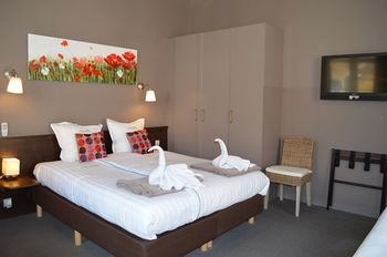 Others 5, Hotel Ambrosia, West-Vlaanderen