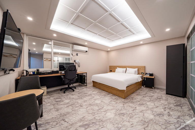 Bedroom 5, Hotel A Plus (A+) in Sanjeong-Dong, Jeonju, Jeonju