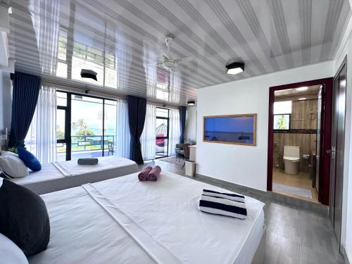 Others 5, Galaxy Sunrise Sea View, Vaavu Atoll