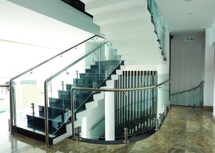 Others 4, Hotel Crown Suites, Ernakulam