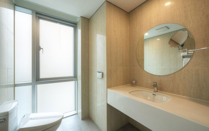 Others 5, Hotel Anobli, Gangnam