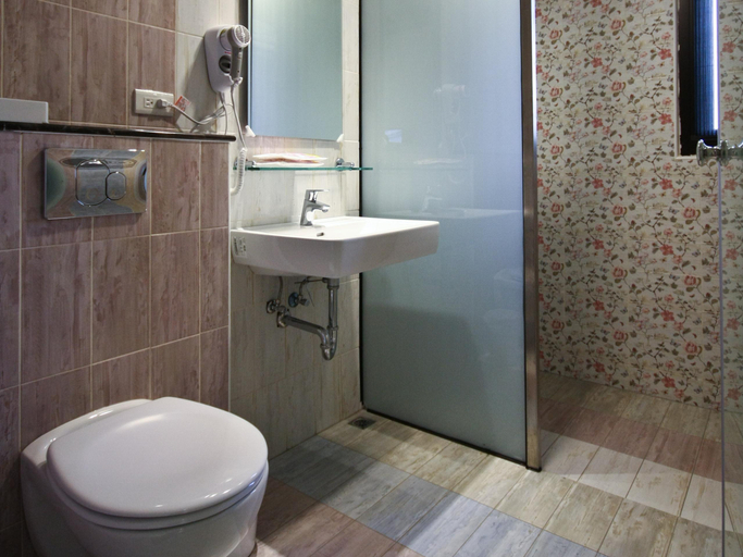 Bathroom 5, Smile Ark Homestay, Nantou