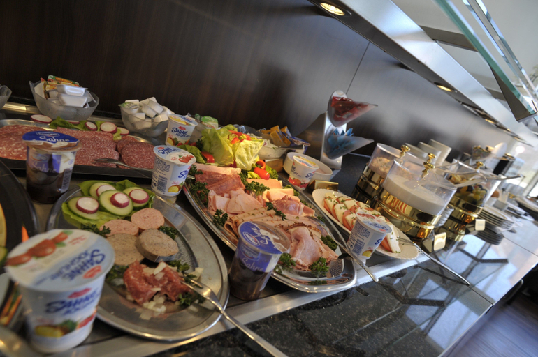 Food & Drinks, Heikotel - City Nord, Hamburg