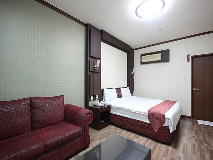 Bedroom 4, NS Hotel, Changwon