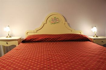 Others 4, Relais La Leopolda, Arezzo