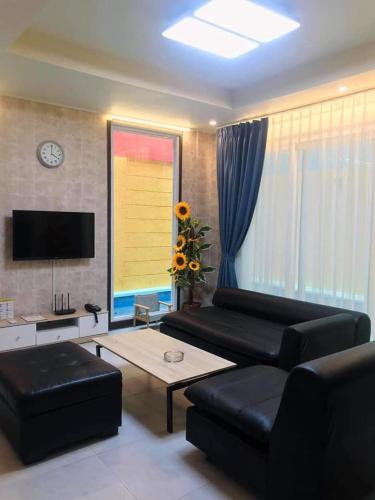 Others 5, On Pool Villa, Mabalacat