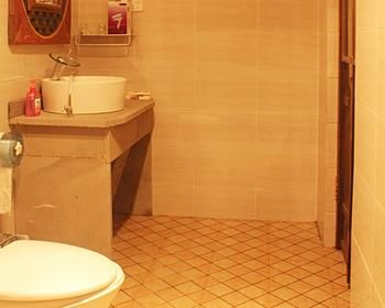 Bathroom 5, Chama Inn, Baoshan