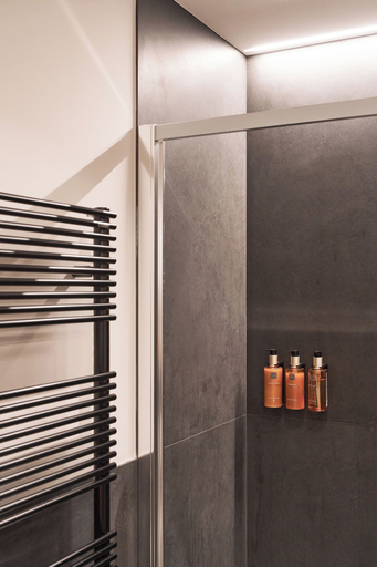 Bathroom amenities, San Polo Palace 1976, Venezia