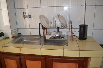 Others 5, Meumi Residence, Mfoundi