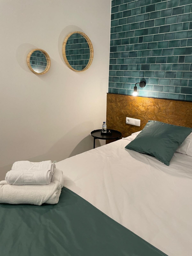Bedroom 2, HOTEL ORENETA - Gironella, Barcelona