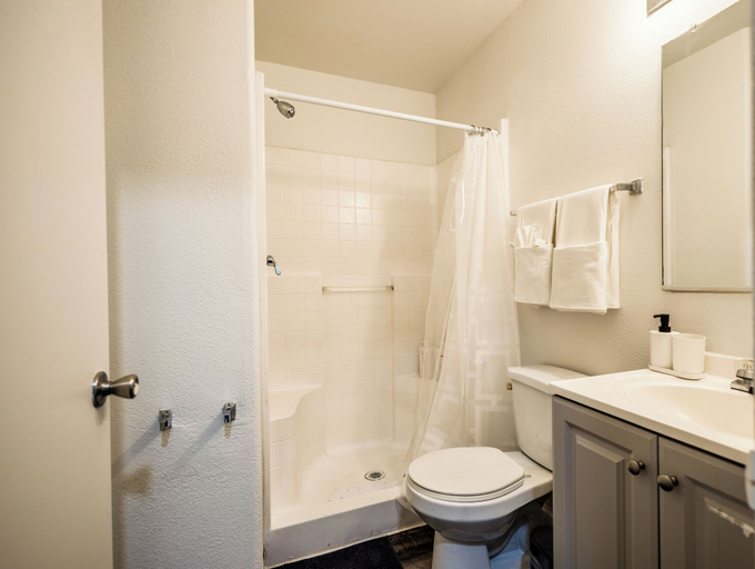 Bathroom 3, Desert Studio Fast WiFi Gym & Kitchen, Maricopa