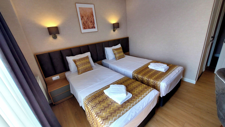 Bedroom 2, Falcon Boutique Hotel, Tbilisi