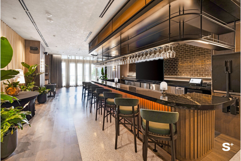 Bar (on property) 3, 43rd-Floor Skyline Suite - Pool & Gym, Miami-Dade