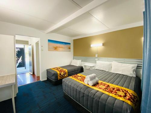 Others 4, Mid Valley Motel, Latrobe - Morwell