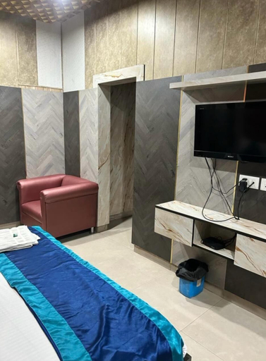 Others 3, RTS Hotel, Delhi