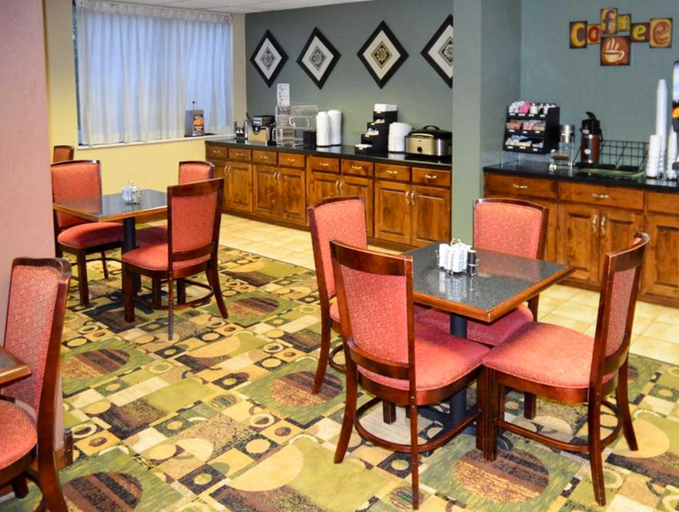 Others 5, Farragut Inn & Suites, Knox