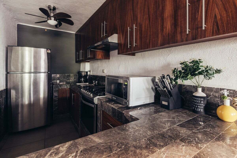 Private kitchen 3, Cozy 2BR King Beds - Rooftop Pool - Fast Wifi, Puerto Vallarta