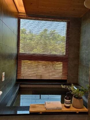 Others 5, YL Yoho Life, Yilan