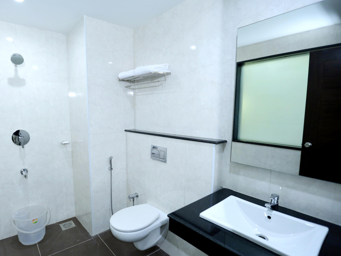 Bathroom 4, Hotel Deepam, Tiruchirappalli