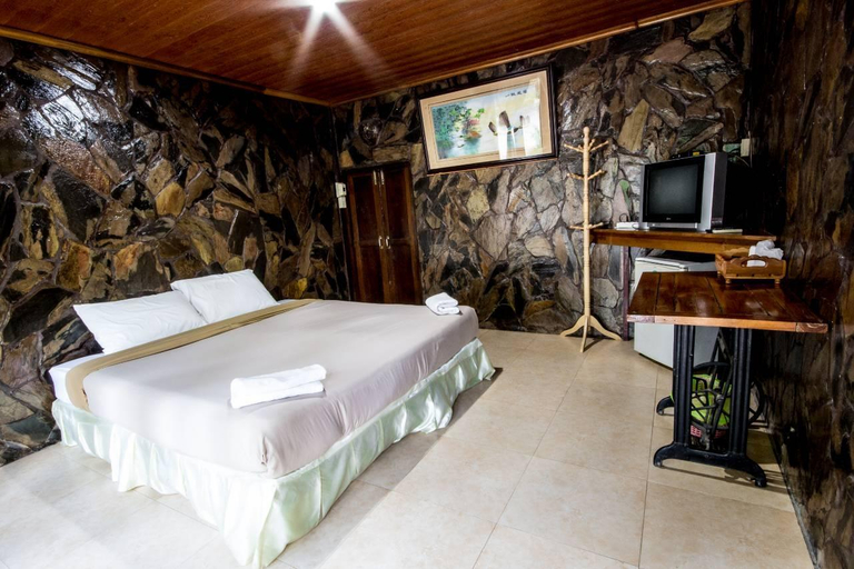 Bedroom 2, EVE KA AMP RESORT, Nakhon Thai