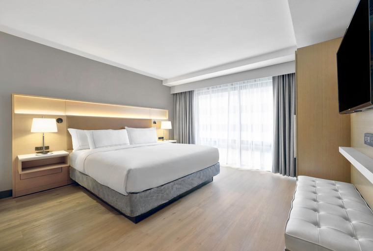 Bedroom 4, DoubleTree by Hilton Davenport, Scott
