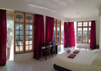 Others 3, Riverbank Dungun Guesthouse & Cafe, Dungun