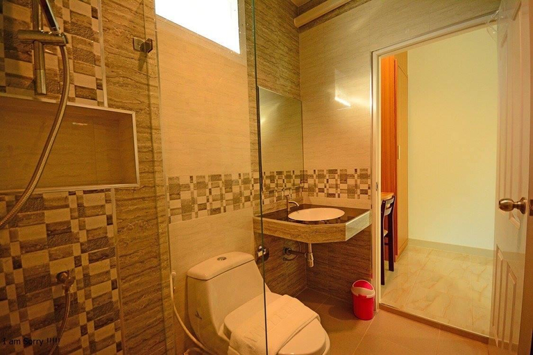 Bathroom, Pimtara Beach Resort, Klaeng