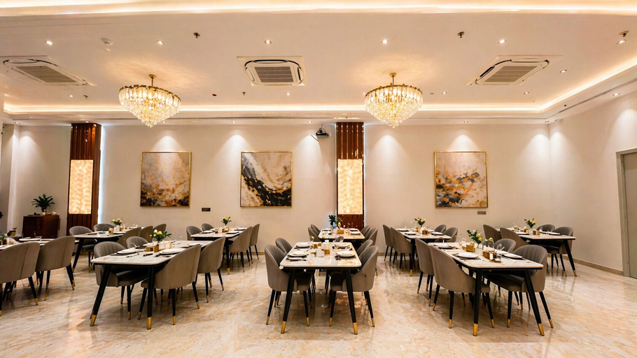 Food & Drinks 5, Hotel Grand Shalimar by JMD Group, Delhi