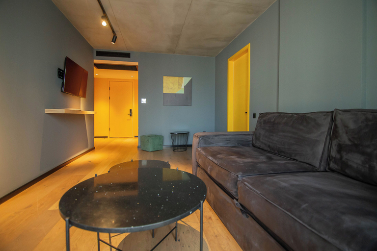Others 3, CH51, Batumi