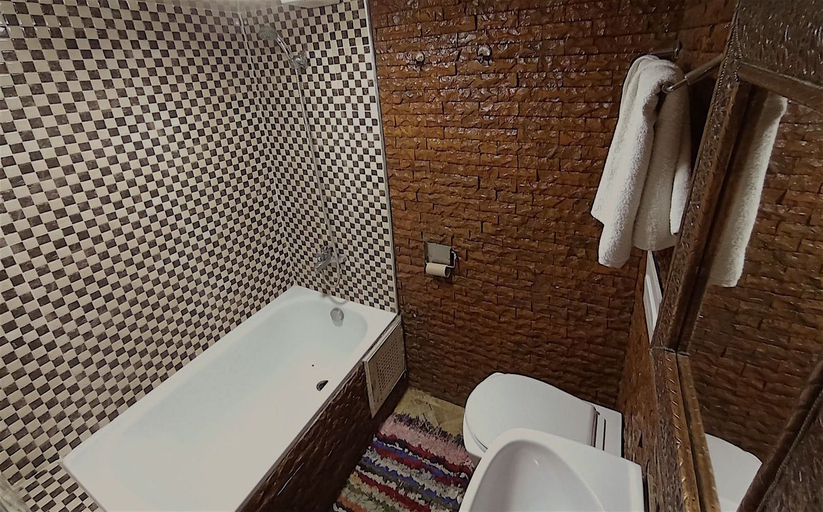Bathroom 4, Riad Verus, Fès