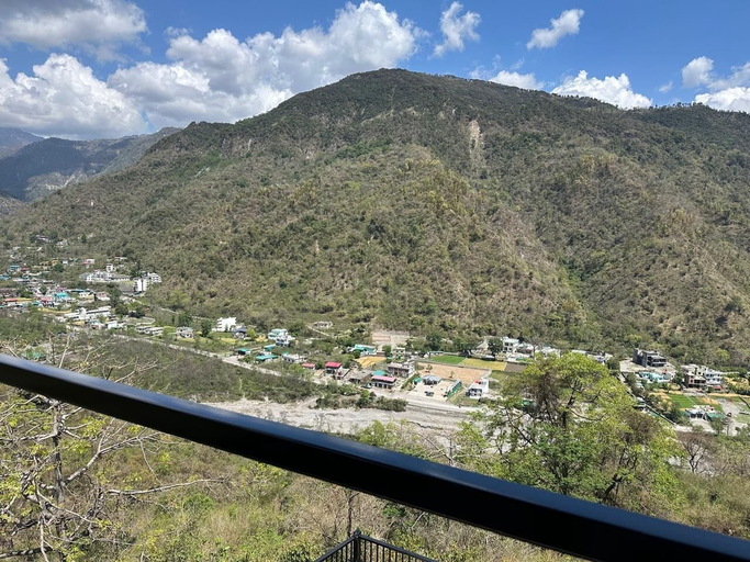 Property grounds 2, Aroha Rubystone Hospitality, Dehradun
