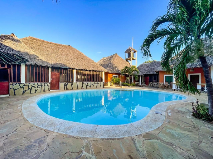 Sport & Beauty 5, Diani Campsite & Cottages, Msambweni