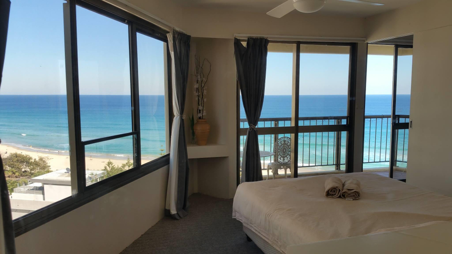 Bedroom, Erika's Oceanview Holiday Apartments, Gold Coast
