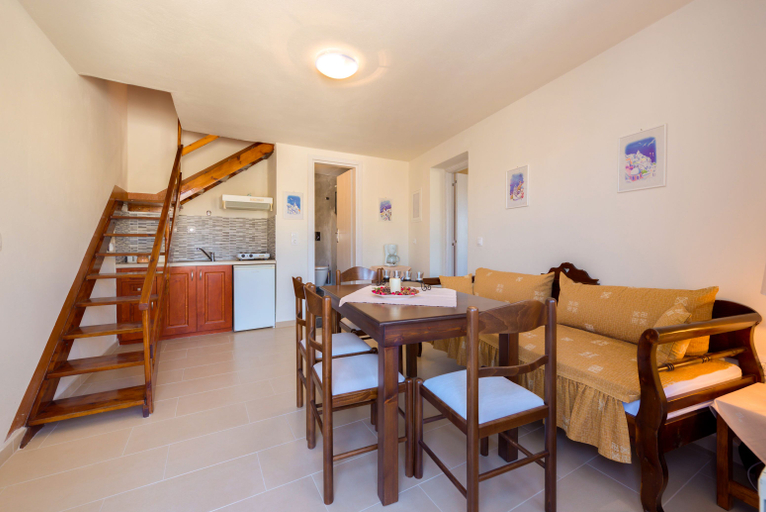 Others 4, Villa Aegeon, South Aegean