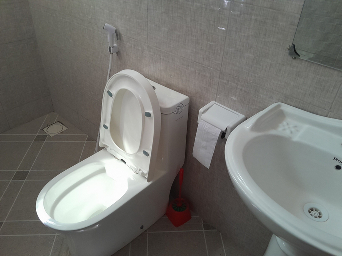 Bathroom 3, VILLA HOME HOTEL & APARTMENT, Dodoma Urban