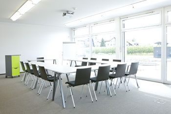 Others 4, Q.C.M. Campus, Seftigen