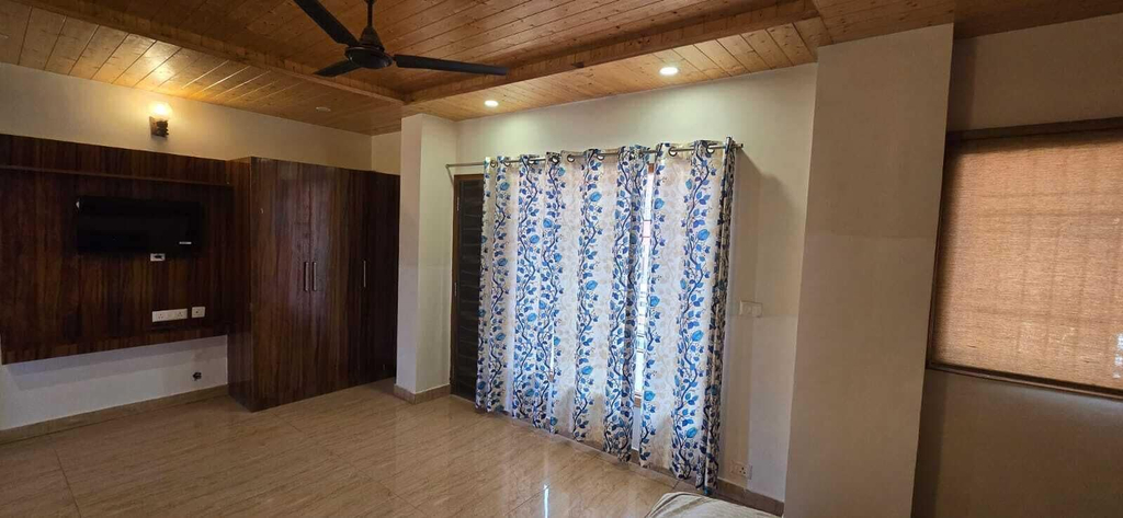 Interior, Dharvi Kasauli Heavens, Solan