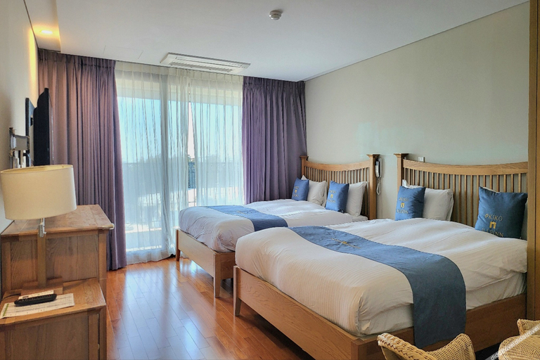 Bedroom 4, Seogwipo Elaine Hotel, Seogwipo