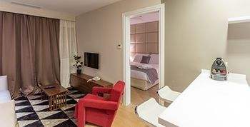 Others 3, Millenium Suites, Conakry