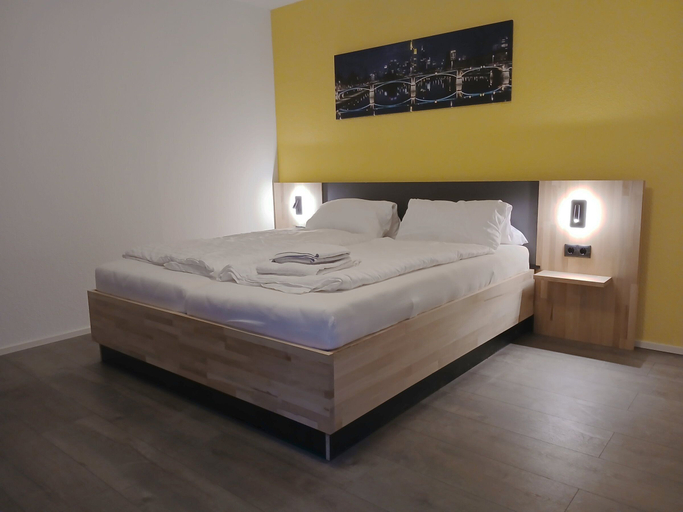 Bedroom 3, Hotel am Park, Bad Kissingen