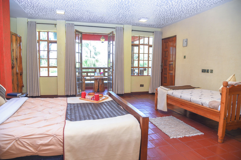 Room 4, Sangare Gardens, Kieni
