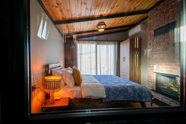 Bedroom 5, Vital Göl, Izmit