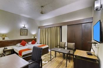 Others 3, Collection O Hamilton Hotel, Delhi