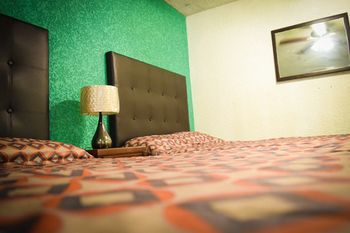 Others 2, Econosuites Monterrey, Monterrey