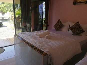 Others 3, Marina Resort and Restaurant, Langu