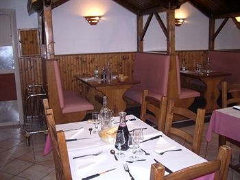 Others 2, Hotel Le Sully, Vendée